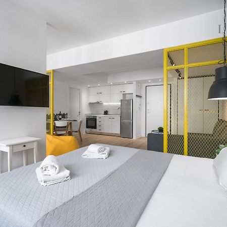 Nyma White Apartments, The Luxury Suites Солун Екстериор снимка