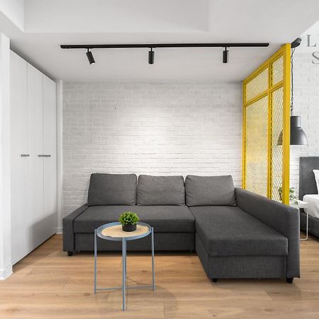 Nyma White Apartments, The Luxury Suites Солун Екстериор снимка