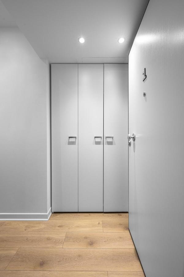 Nyma White Apartments, The Luxury Suites Солун Екстериор снимка