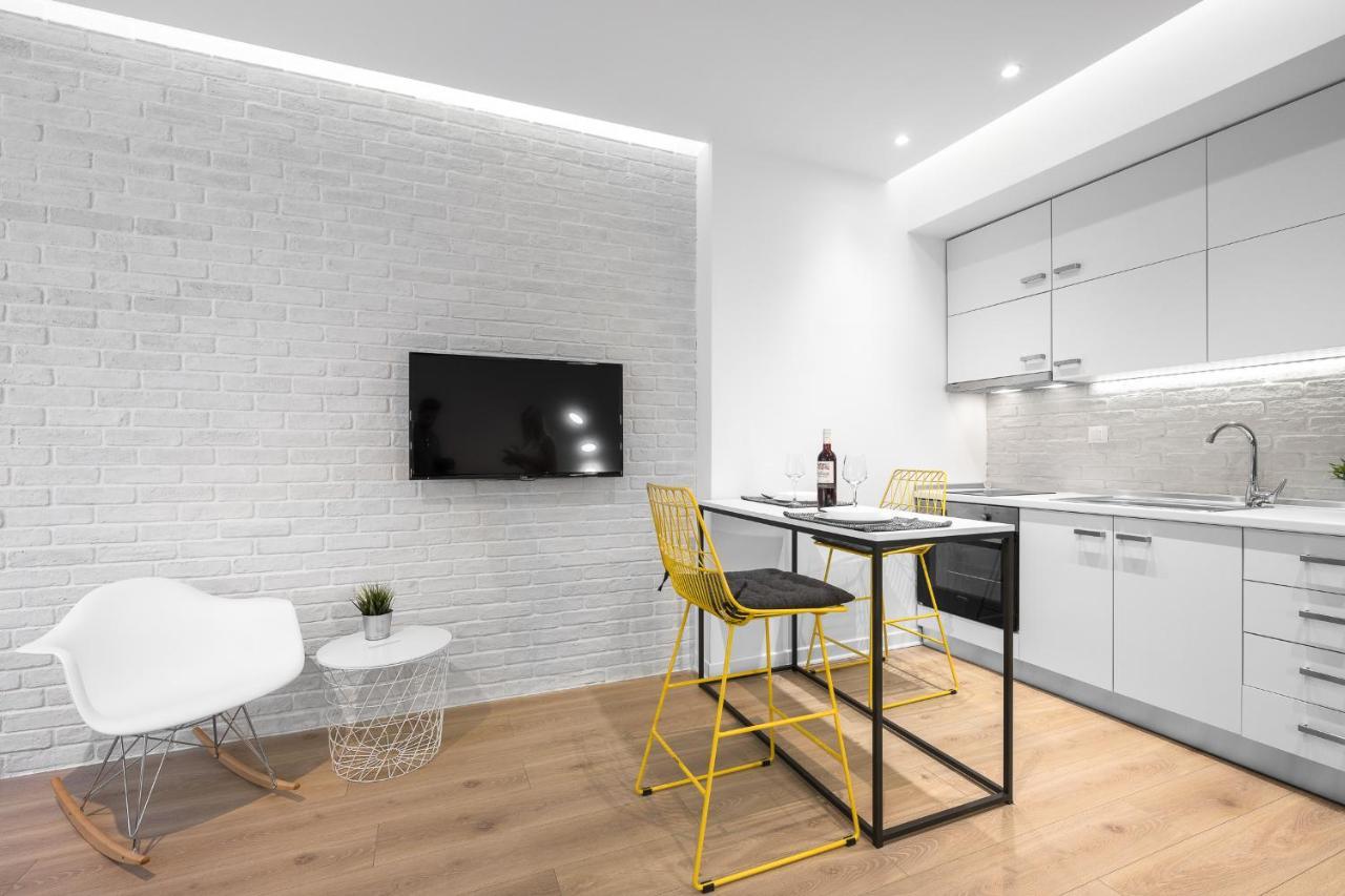 Nyma White Apartments, The Luxury Suites Солун Екстериор снимка
