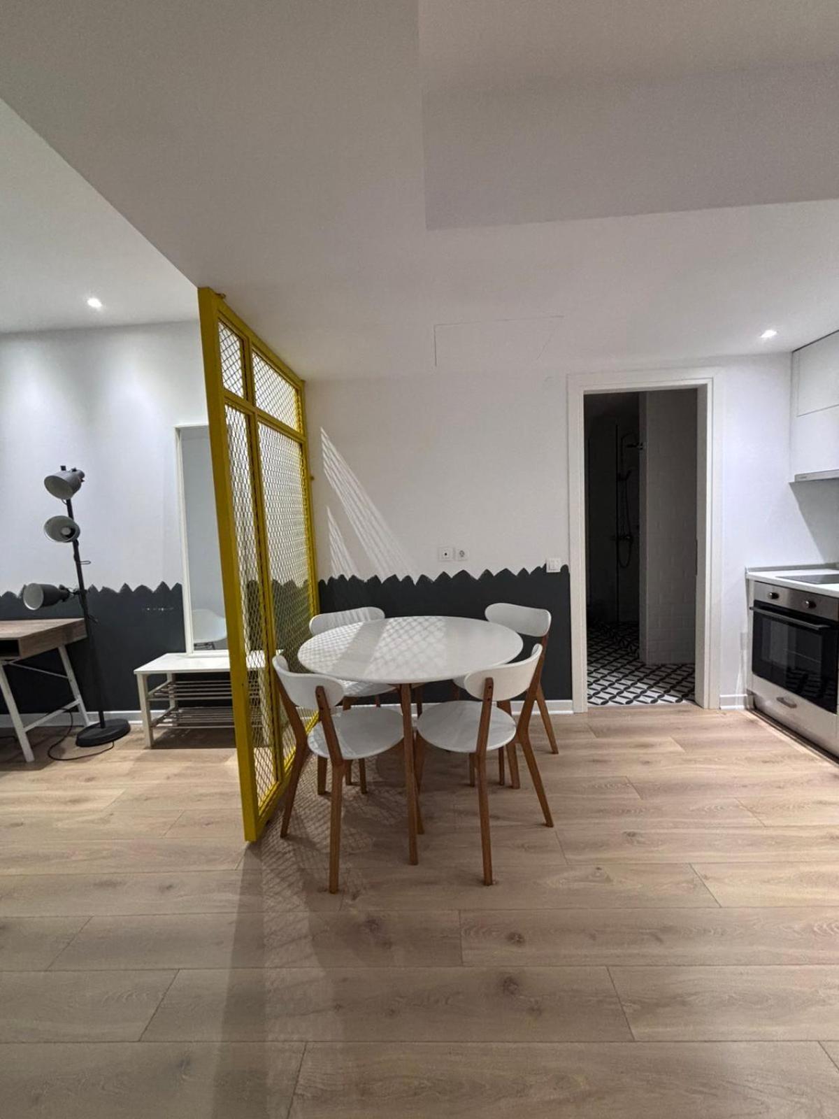 Nyma White Apartments, The Luxury Suites Солун Екстериор снимка