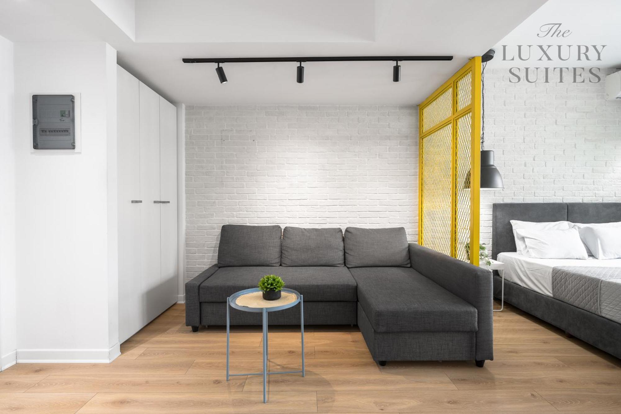 Nyma White Apartments, The Luxury Suites Солун Екстериор снимка