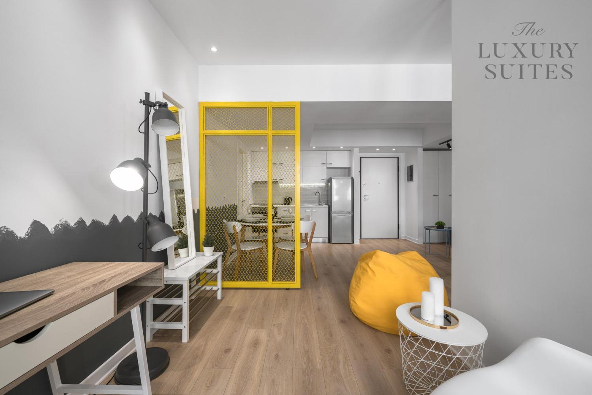 Nyma White Apartments, The Luxury Suites Солун Екстериор снимка