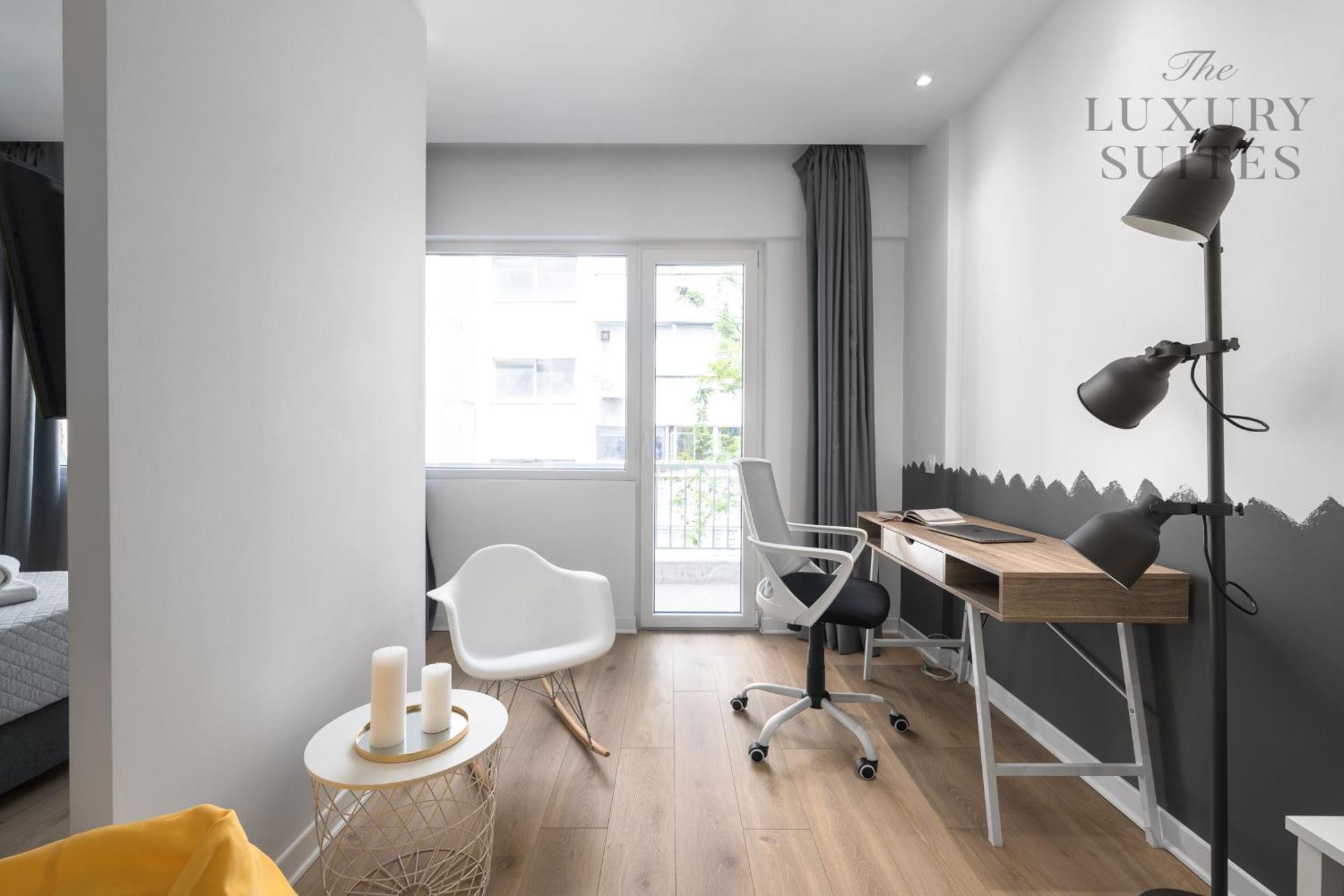 Nyma White Apartments, The Luxury Suites Солун Екстериор снимка
