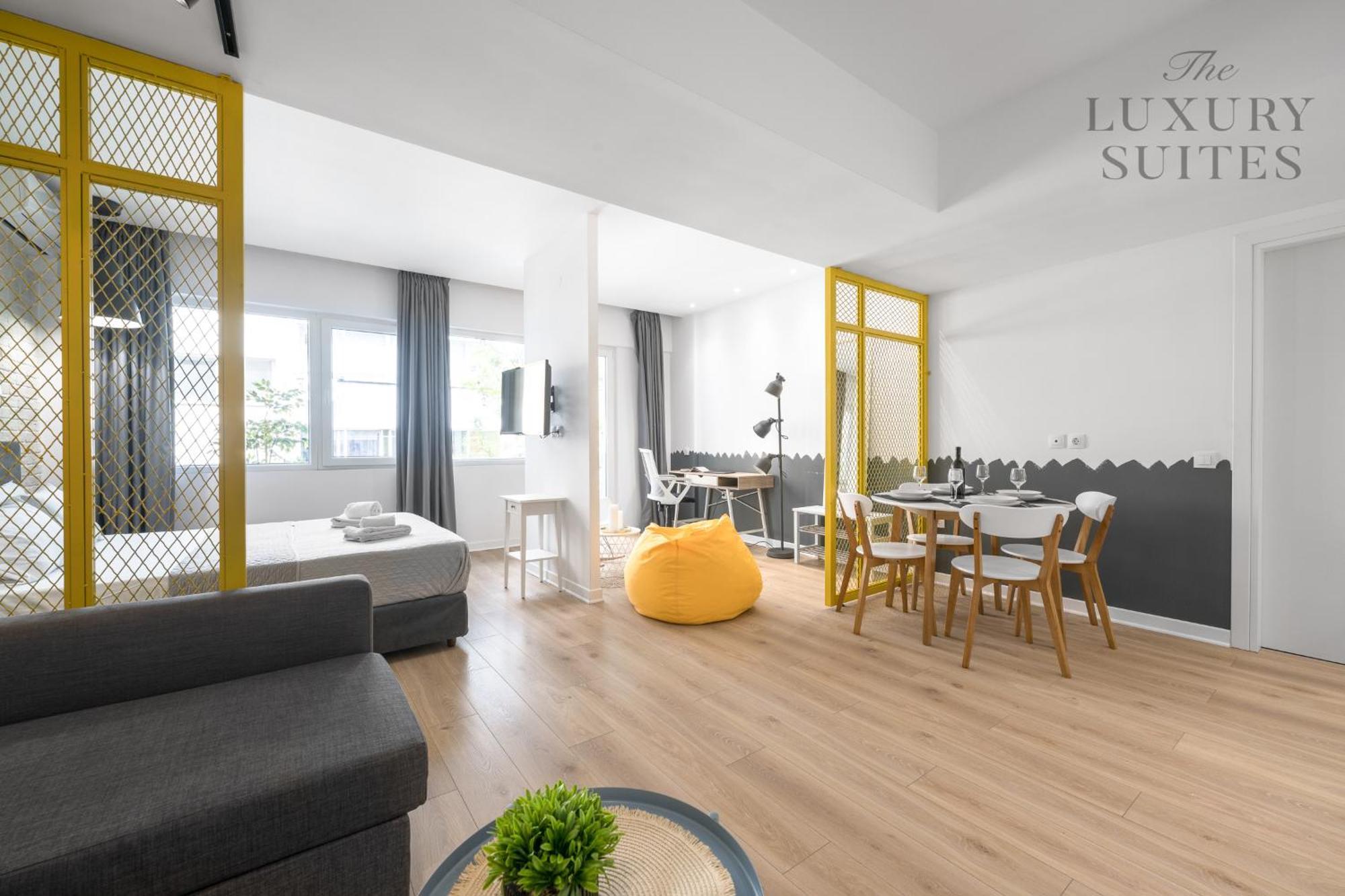 Nyma White Apartments, The Luxury Suites Солун Екстериор снимка