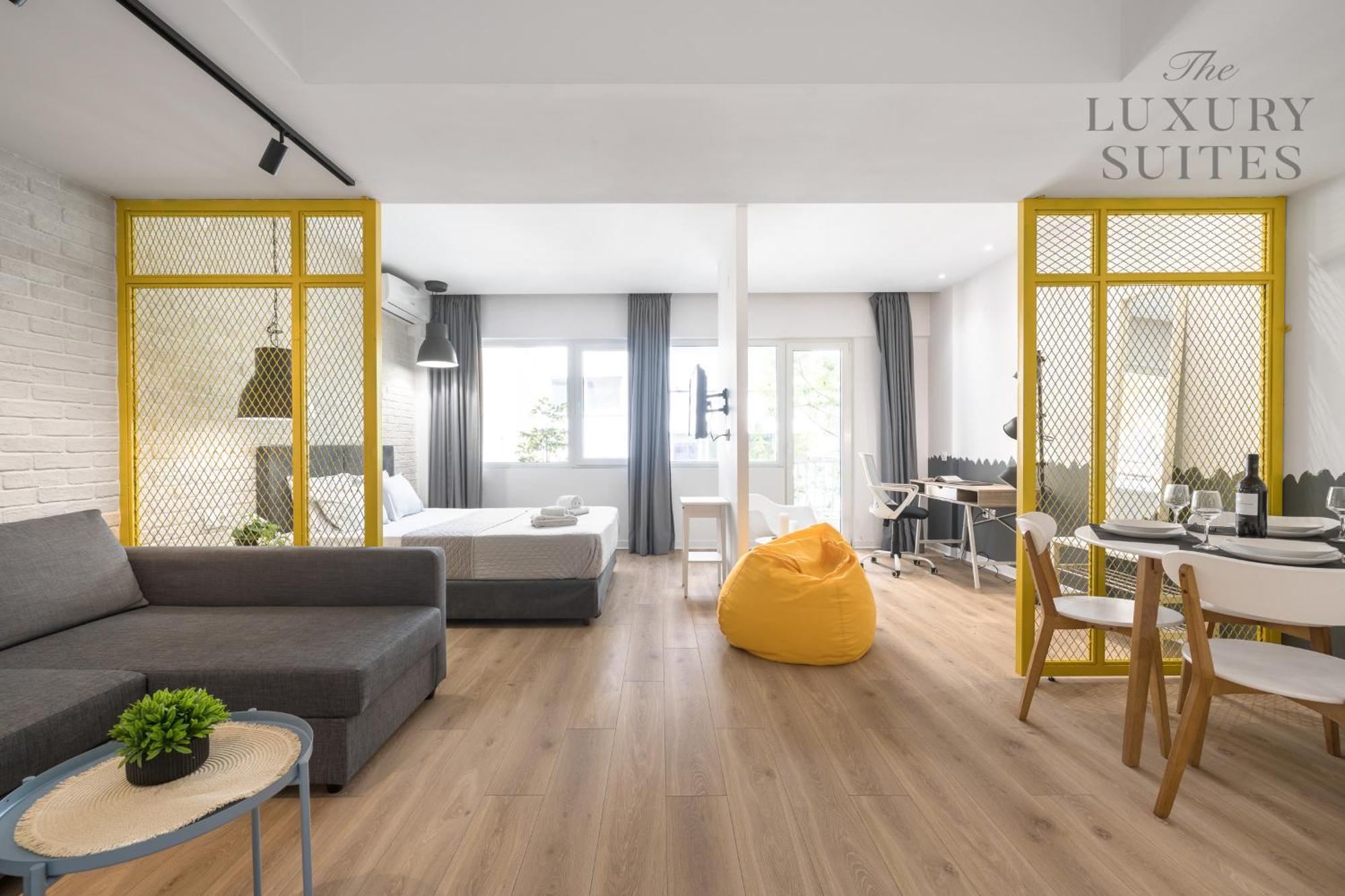 Nyma White Apartments, The Luxury Suites Солун Екстериор снимка