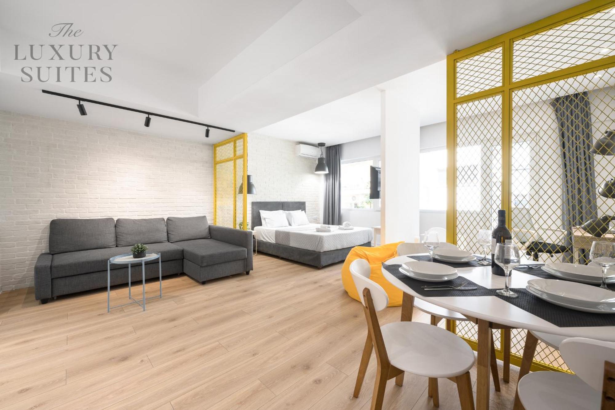 Nyma White Apartments, The Luxury Suites Солун Екстериор снимка