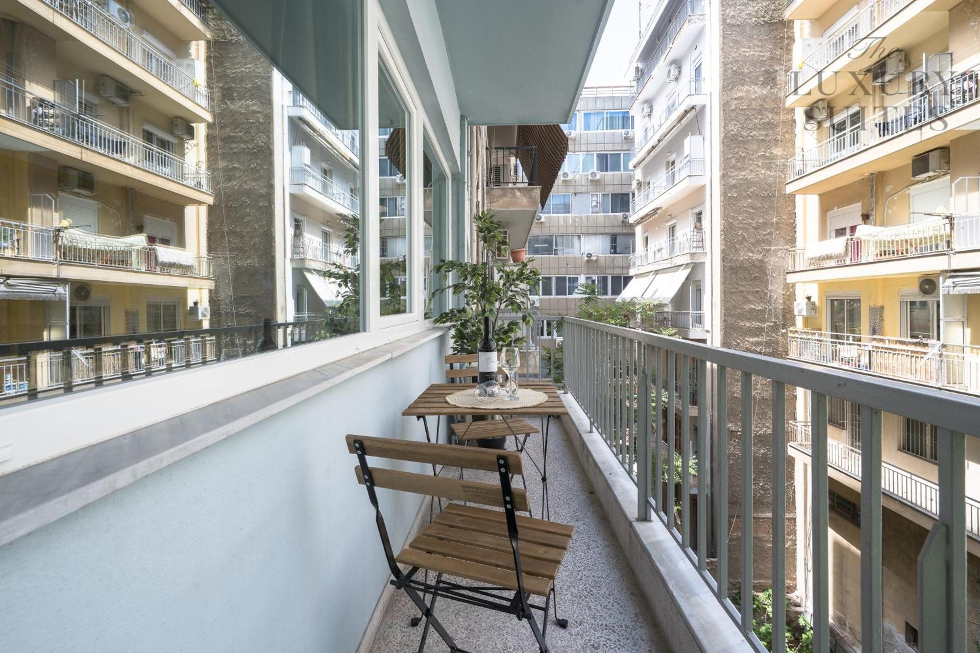 Nyma White Apartments, The Luxury Suites Солун Екстериор снимка