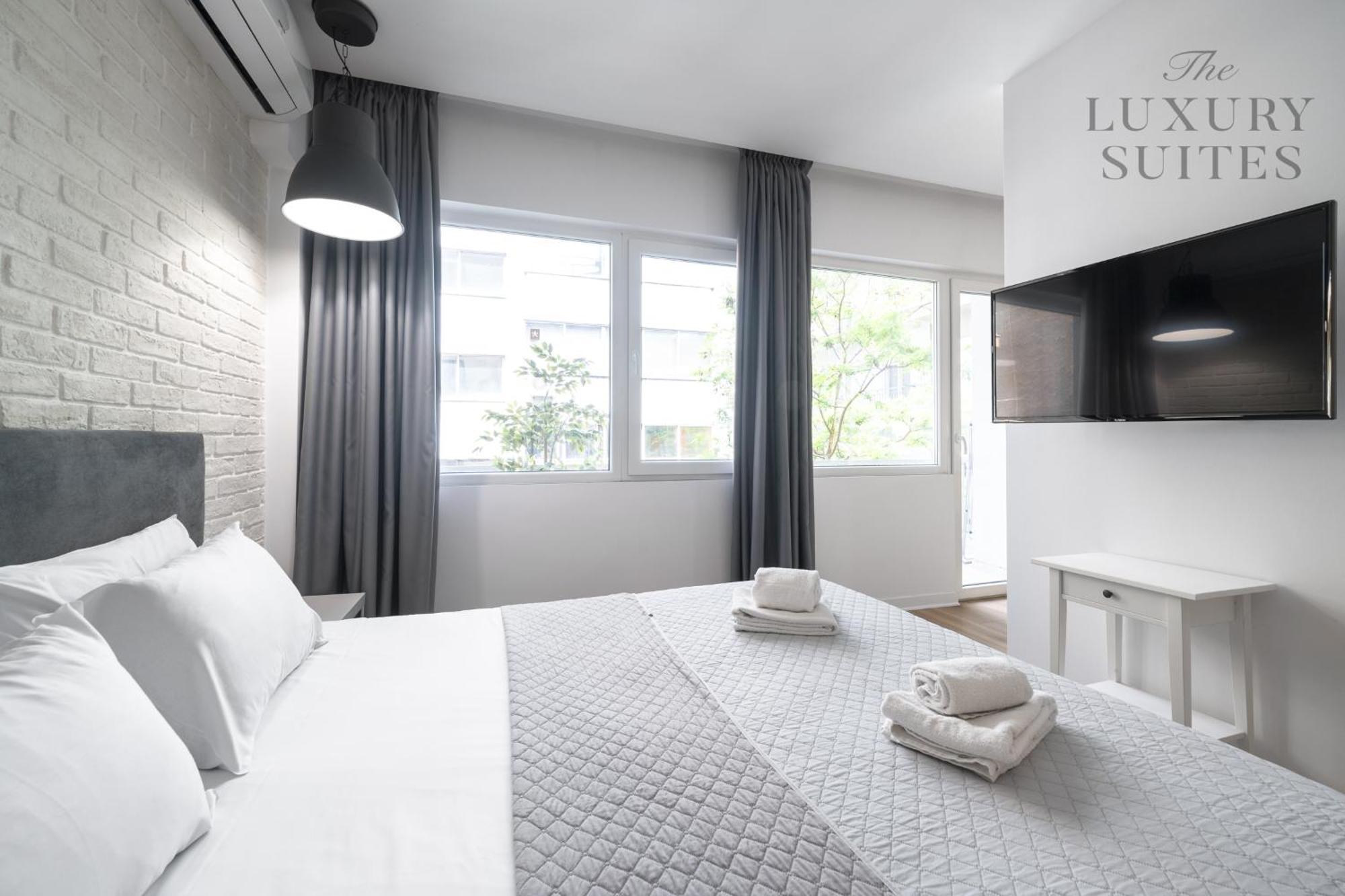 Nyma White Apartments, The Luxury Suites Солун Екстериор снимка